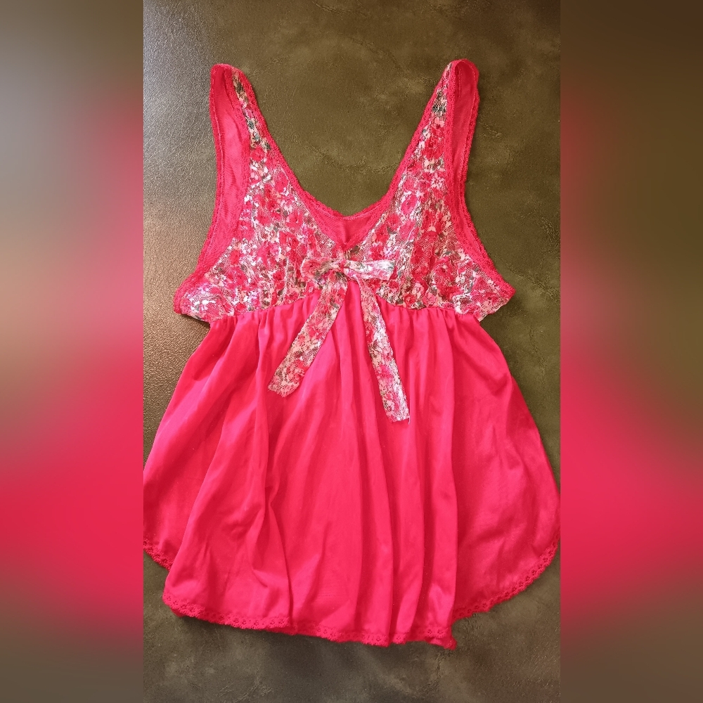 Vintage Nylon Lace & Floral  Curved Hem Chemise